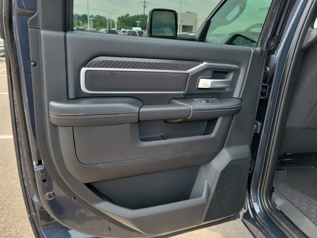 New 2026 RAM 2500 Big Horn AWD/4WD image 10