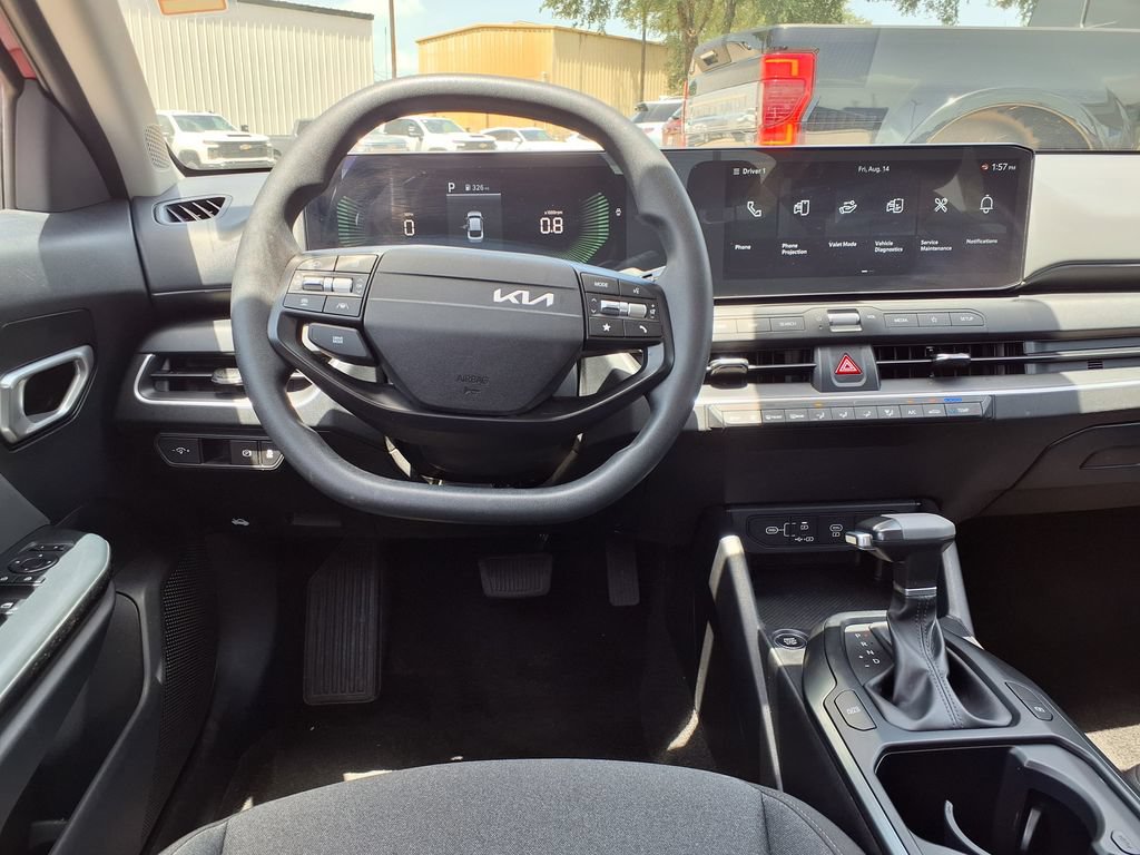 Used 2025 Kia K4 FWD image 17