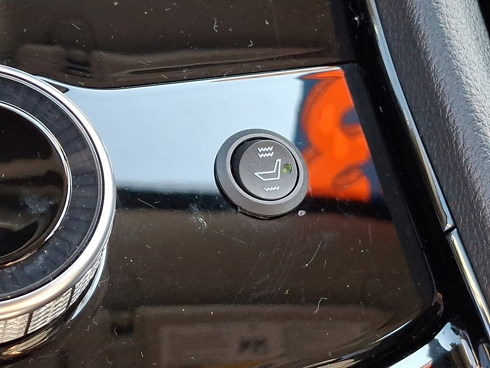 Certified 2023 Jeep Grand Cherokee Laredo image 23