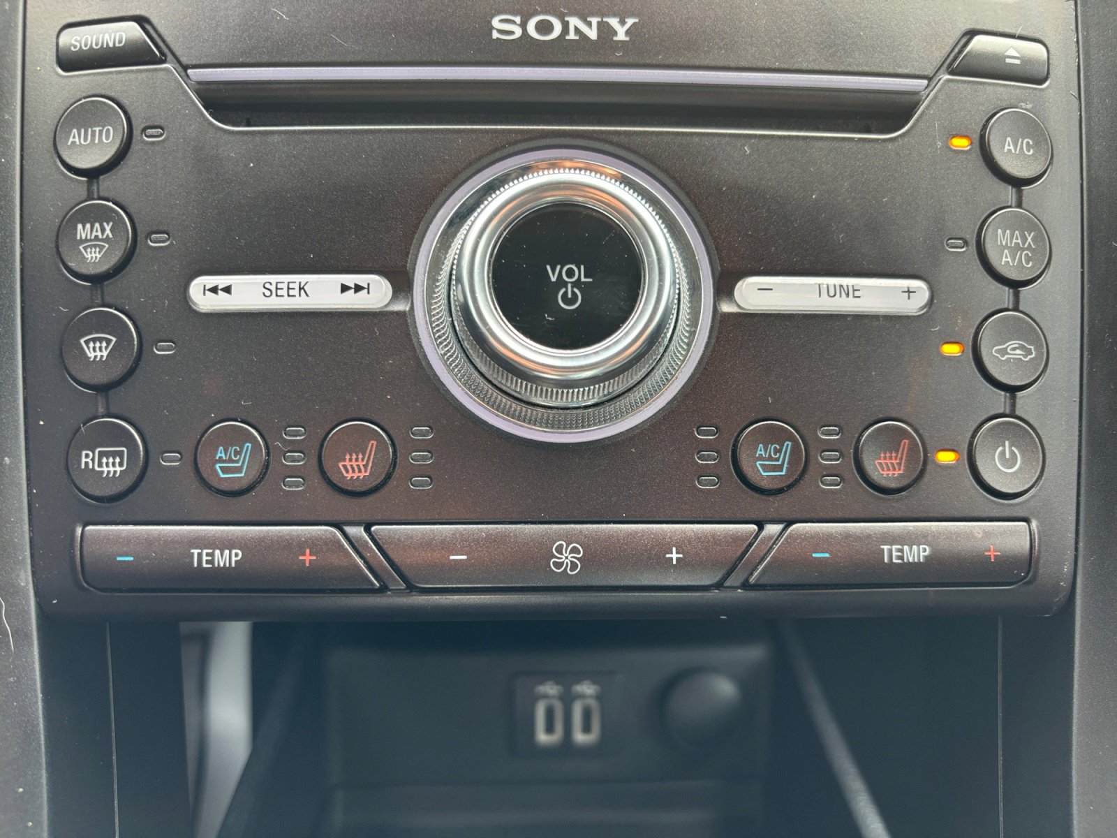 Used 2019 Ford Fusion Titanium image 18