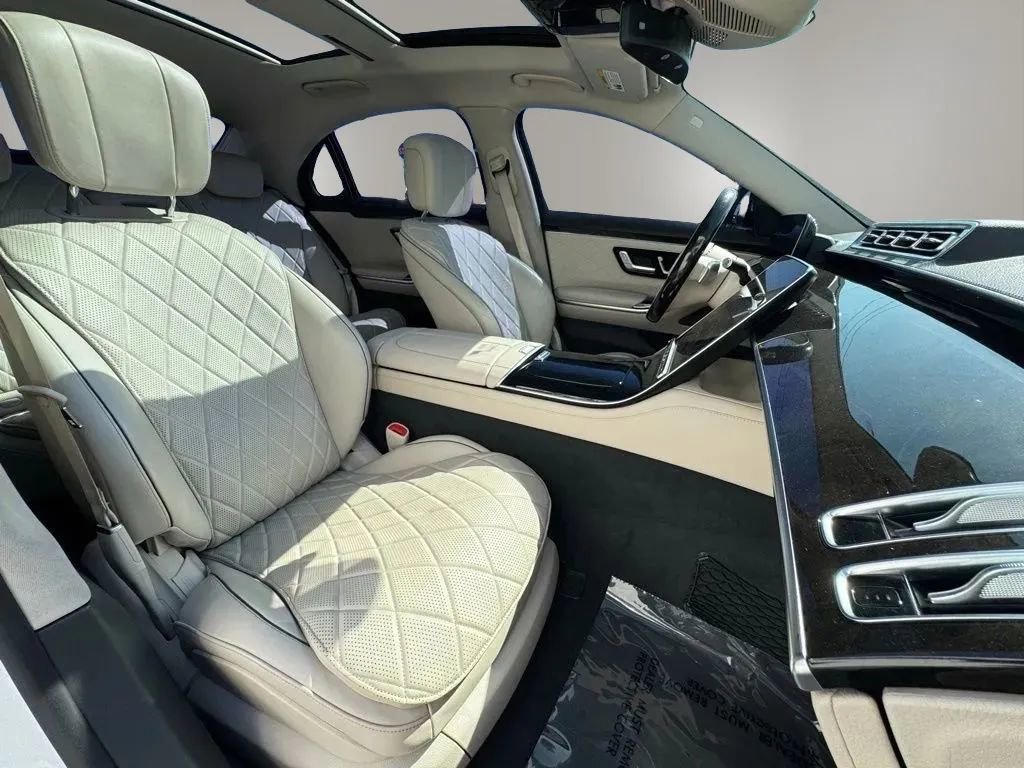 Used 2021 Mercedes-Benz S 580 4MATIC Sedan w/ AMG Line image 26