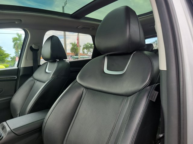Certified 2024 Hyundai Tucson Limited AWD/4WD image 19