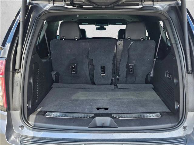 Used 2021 Chevrolet Suburban RST w/ Luxury Package image 7