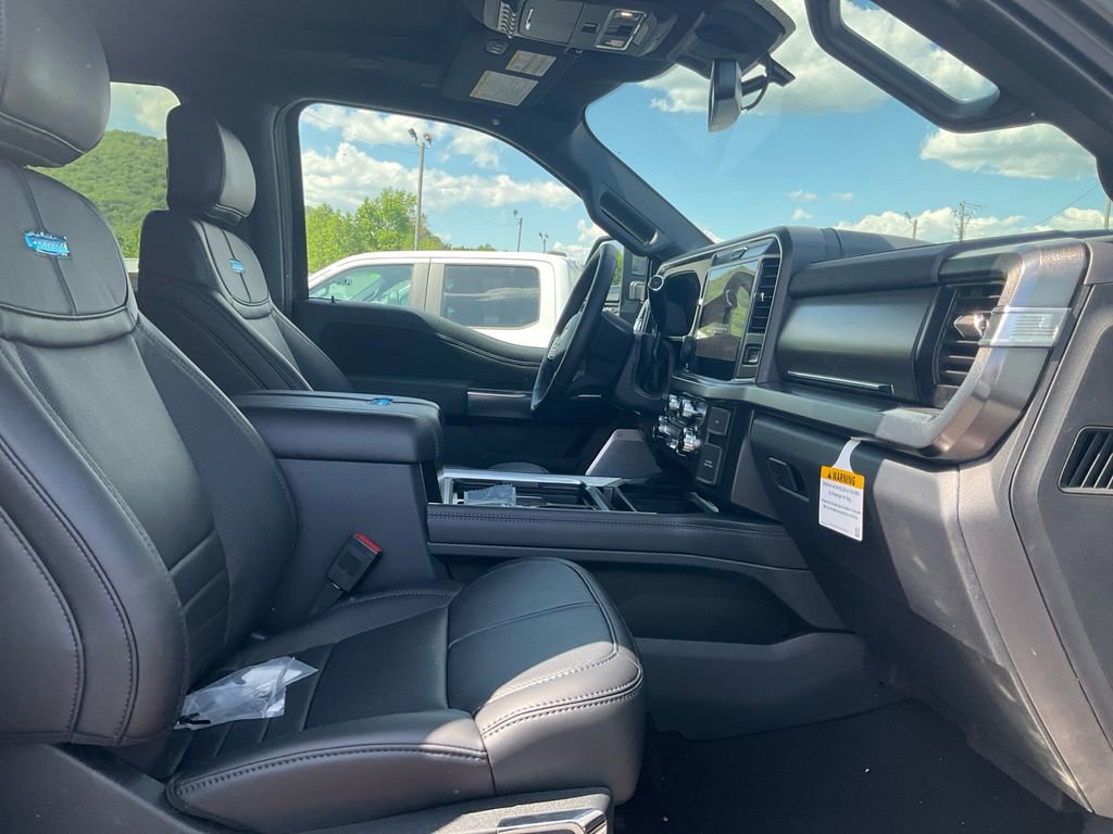 New 2026 Ford F250 Platinum AWD/4WD image 12