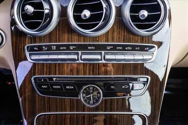 Used 2018 Mercedes-Benz C 300 4MATIC Sedan image 20