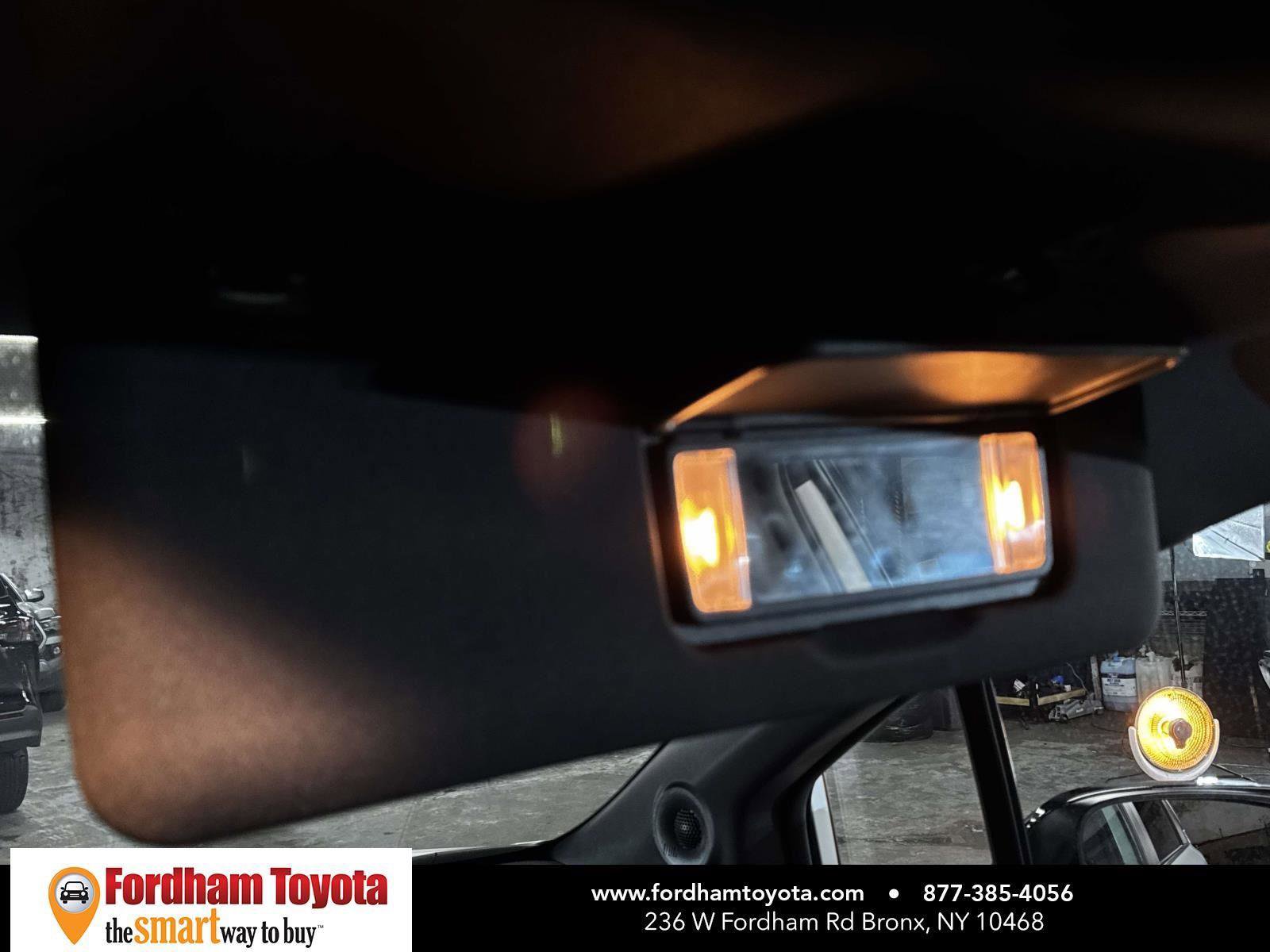 Used 2024 Toyota Sienna XSE w/ XSE Plus Package image 31