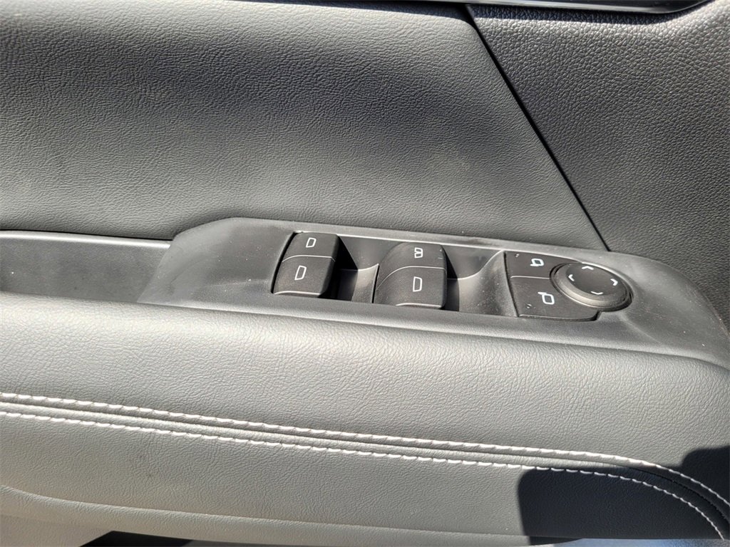 New 2025 GMC Terrain Elevation image 26