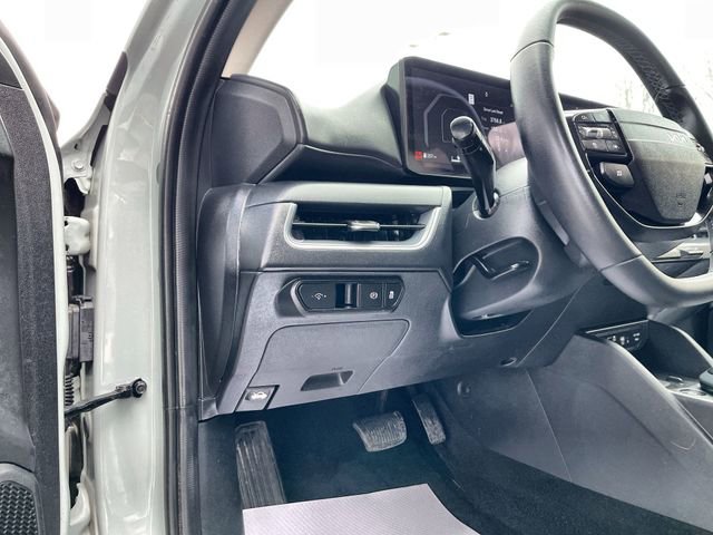 Used 2025 Kia K4 EX image 18