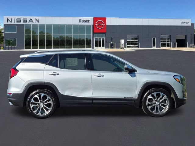 Used 2019 GMC Terrain SLT w/ Preferred Package AWD/4WD image 2