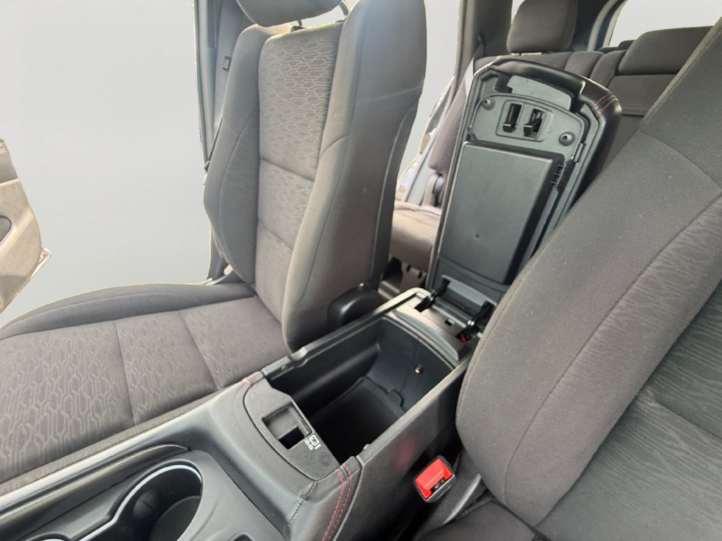Used 2025 Dodge Durango GT AWD/4WD image 19