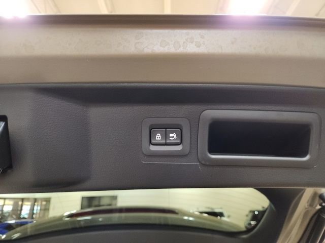 Certified 2025 MAZDA CX-50 AWD 2.5 Turbo w/ Weather Package image 28