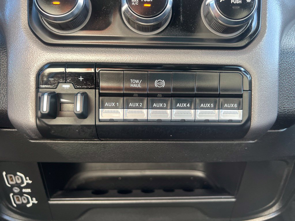 Used 2024 RAM 3500 SLT w/ Quick Order Package 2YG SLT AWD/4WD image 50