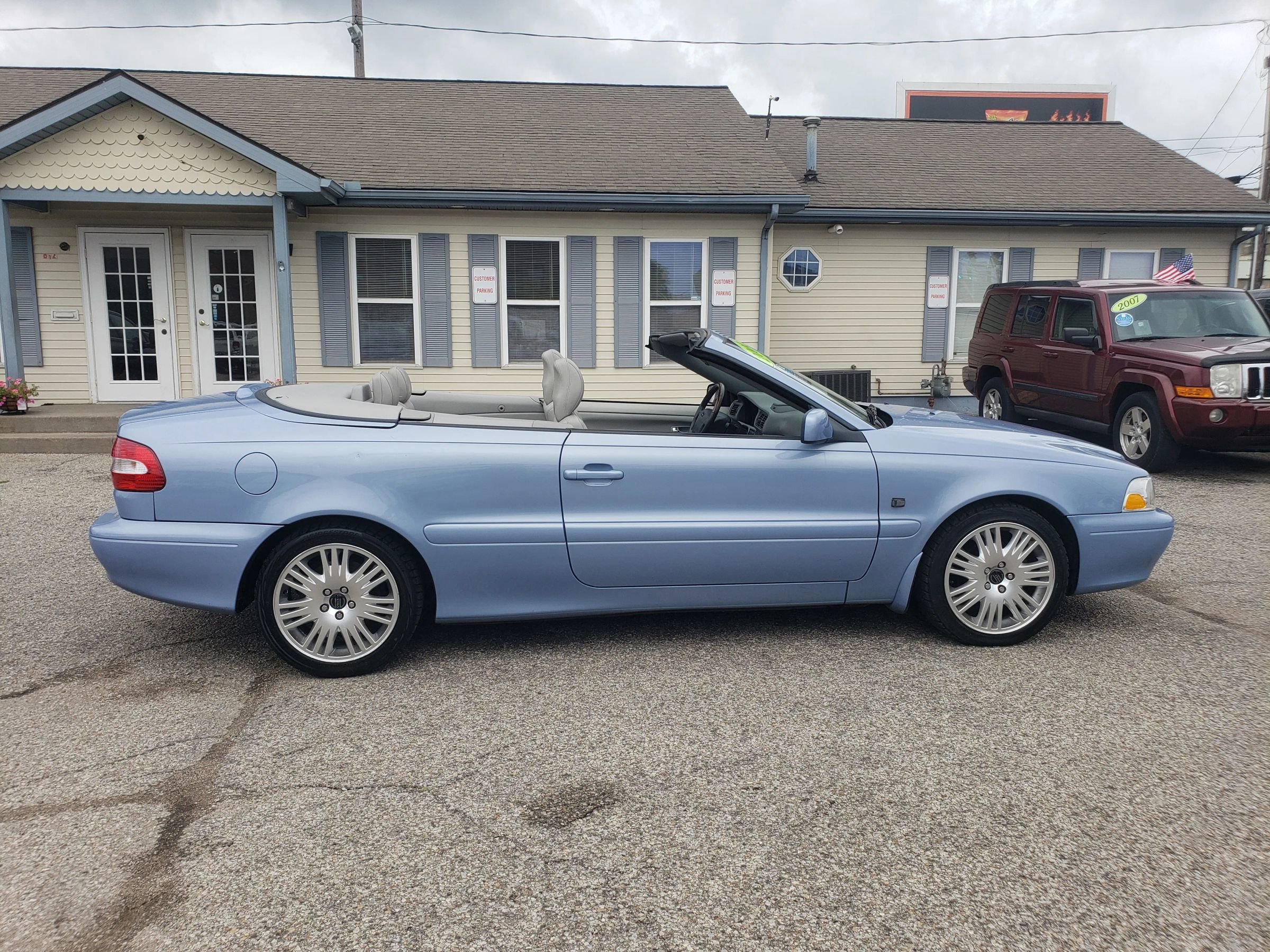 Used 2004 Volvo C70 HT image 6