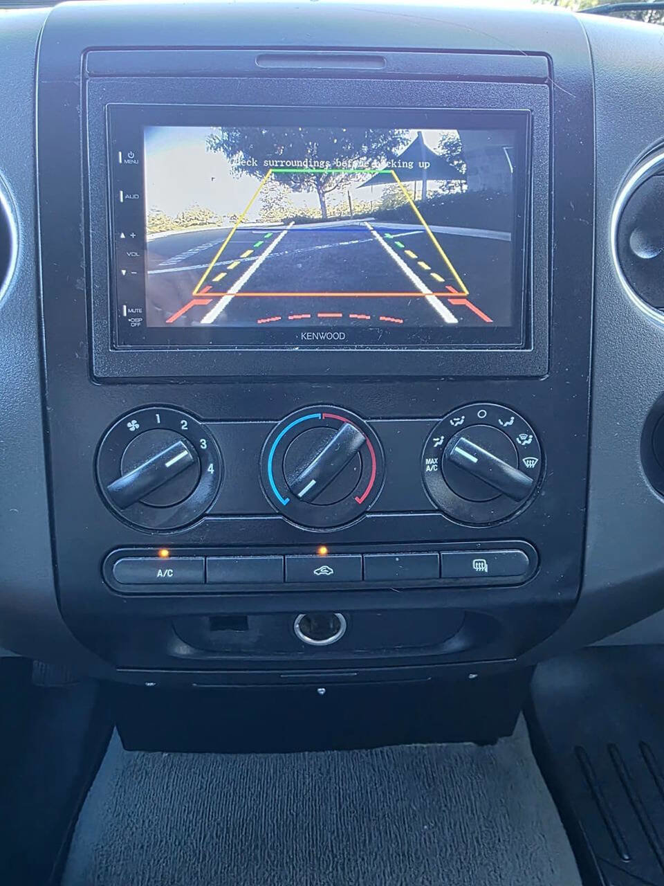 Used 2005 Ford F150 Lariat image 20