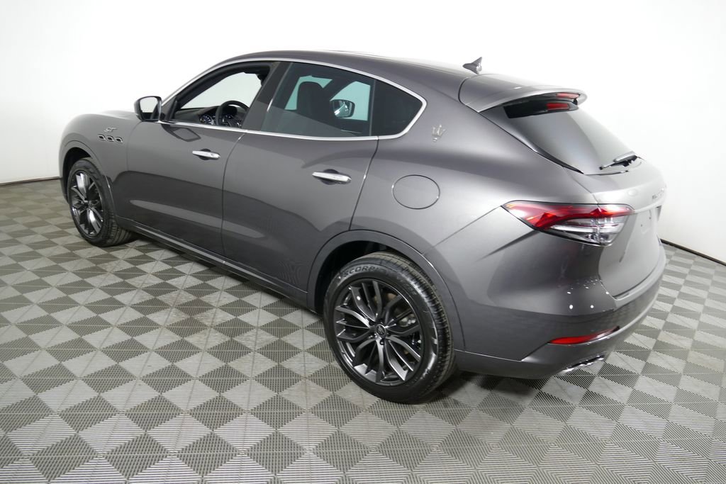 Used 2024 Maserati Levante GT Ultima AWD/4WD image 27