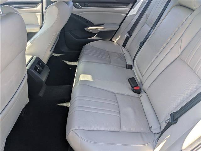 Used 2018 Honda Accord Touring image 18