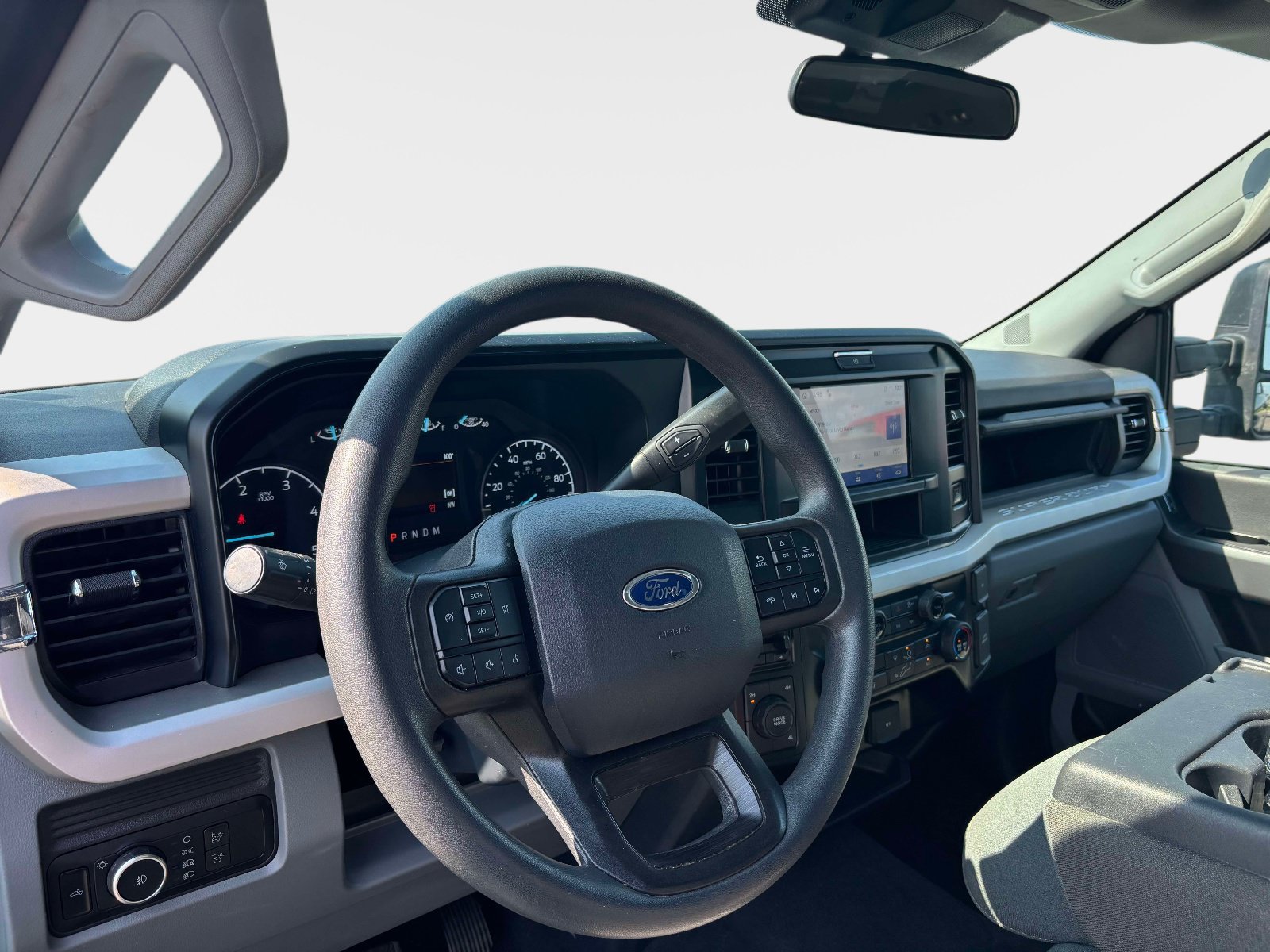 Used 2025 Ford F250 XLT AWD/4WD image 9