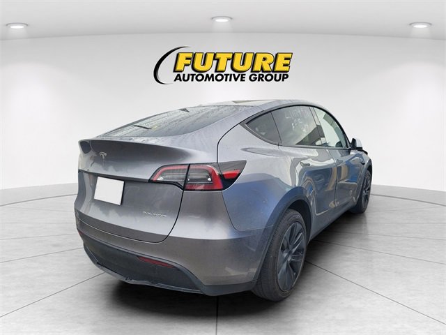 Used 2025 Tesla Model Y Long Range image 3