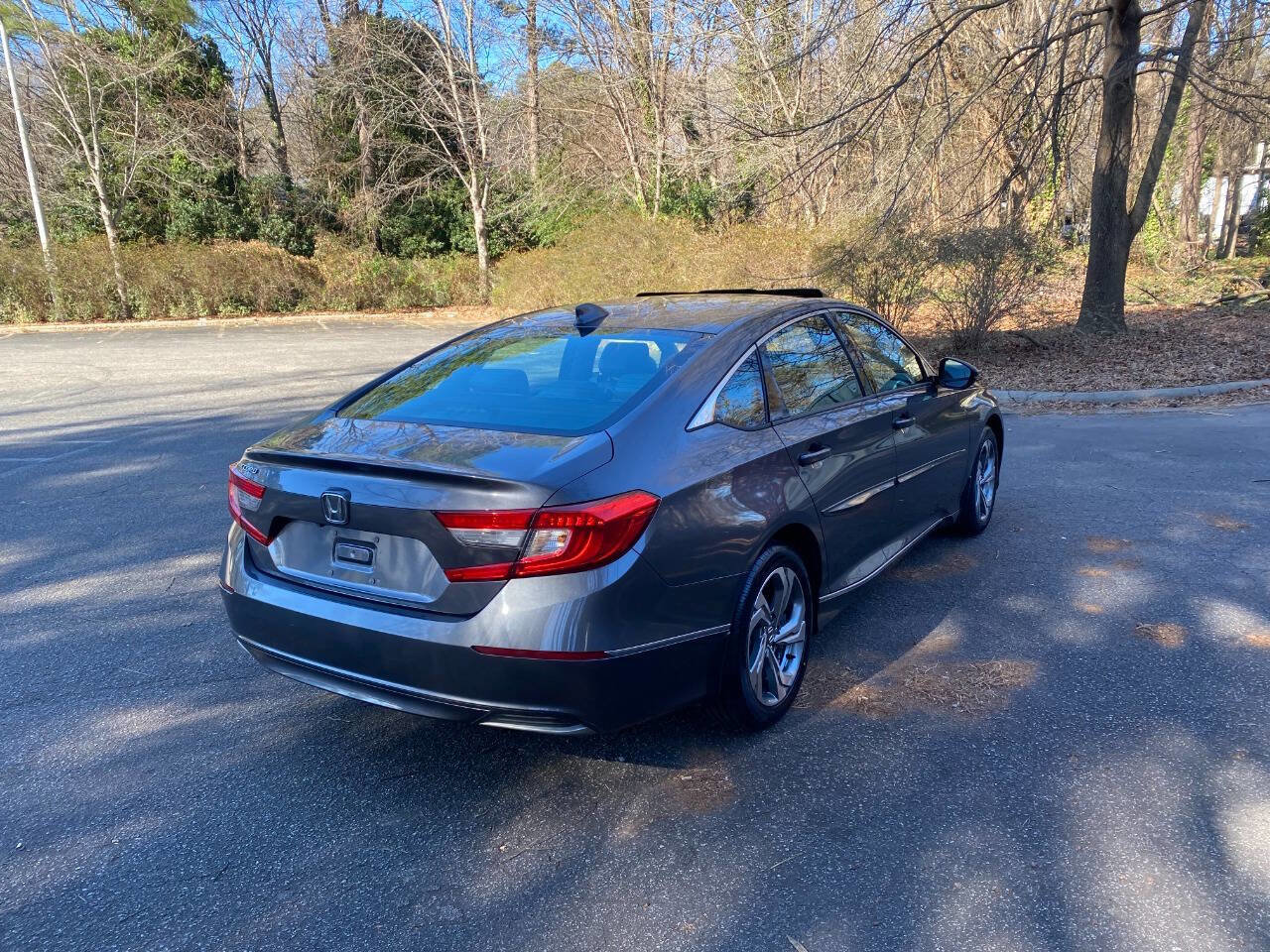 Used 2018 Honda Accord EX-L image 6