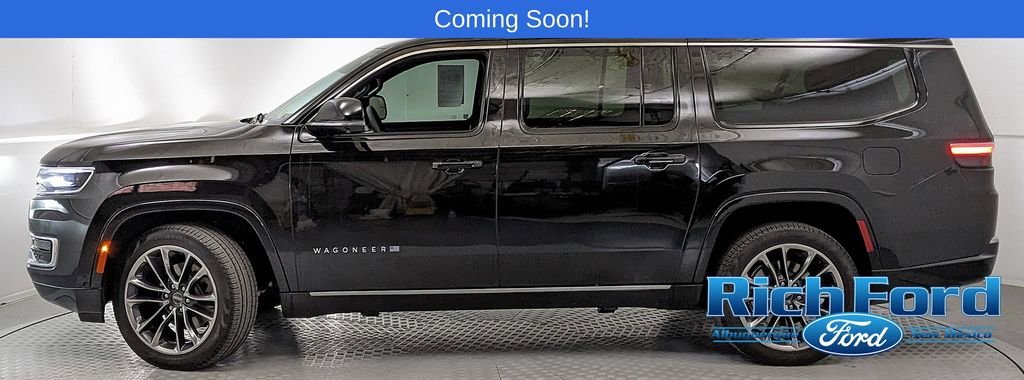 Used 2024 Jeep Wagoneer L Series III w/ Premium Group I AWD/4WD image 5