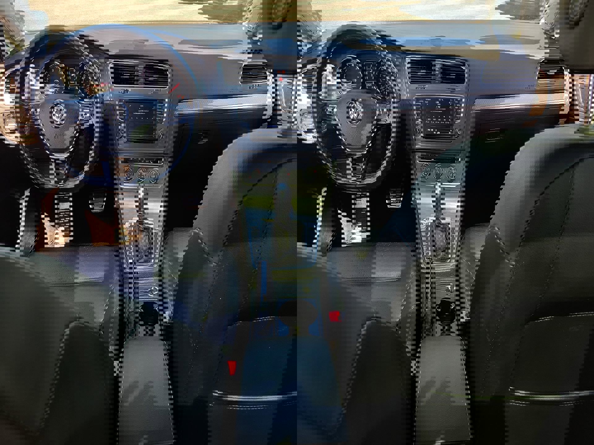 Used 2017 Volkswagen Golf Alltrack SE AWD/4WD image 14