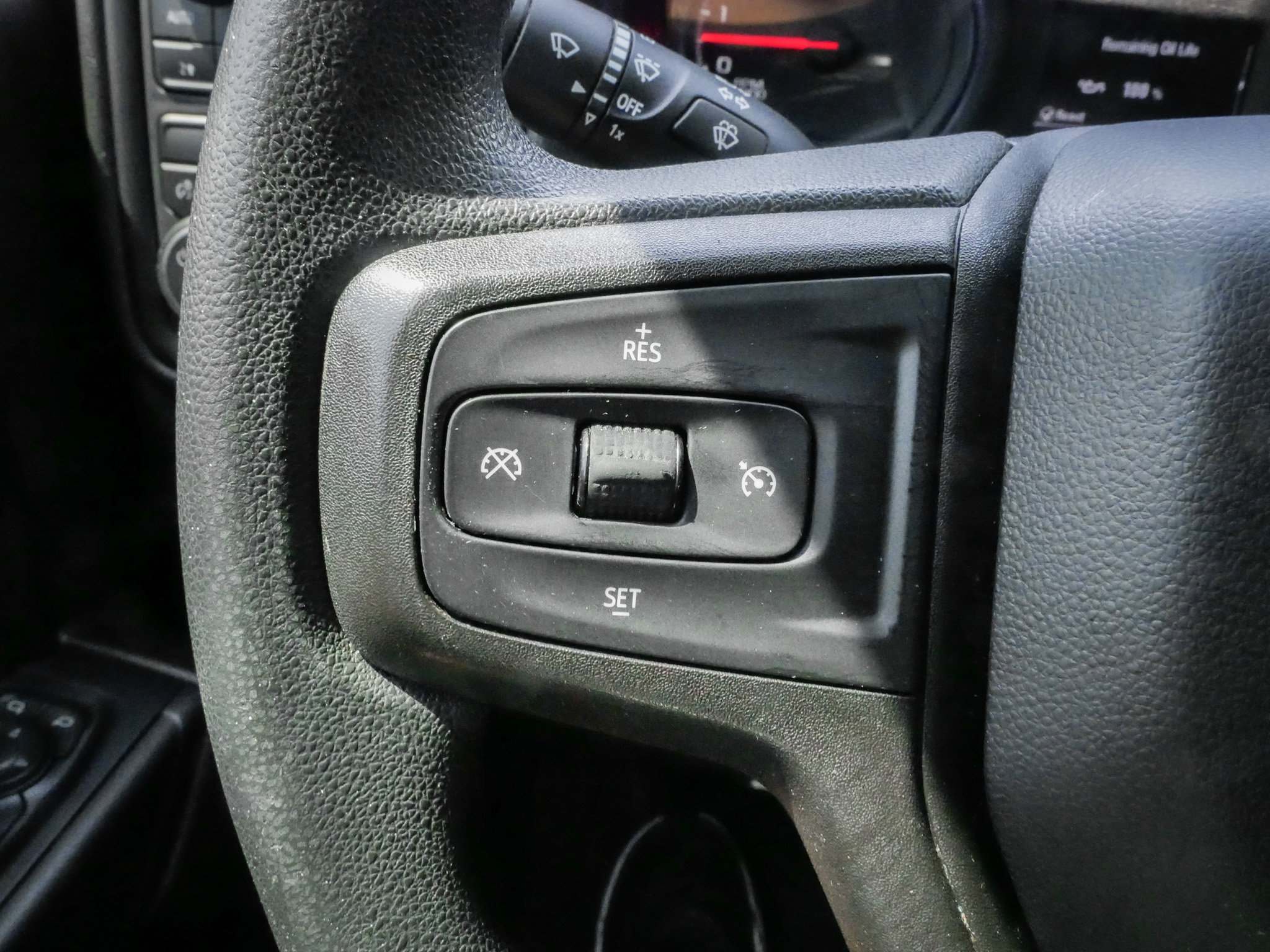 Used 2020 Chevrolet Silverado 1500 Custom w/ Custom Value Package AWD/4WD image 19