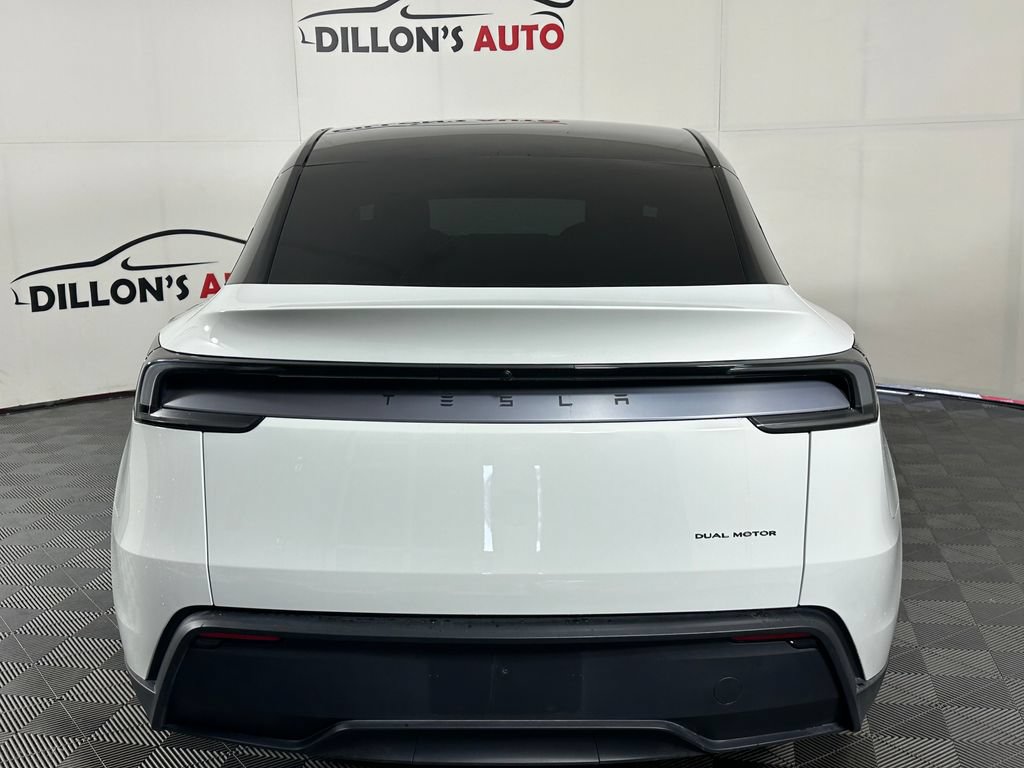 Used 2026 Tesla Model Y AWD image 7