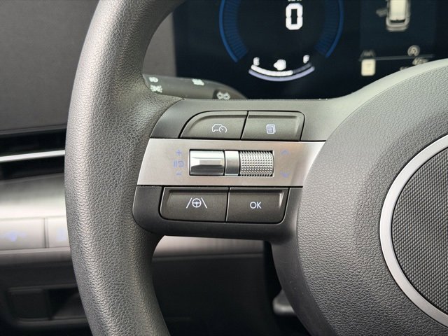 Used 2024 Hyundai Kona SE image 16