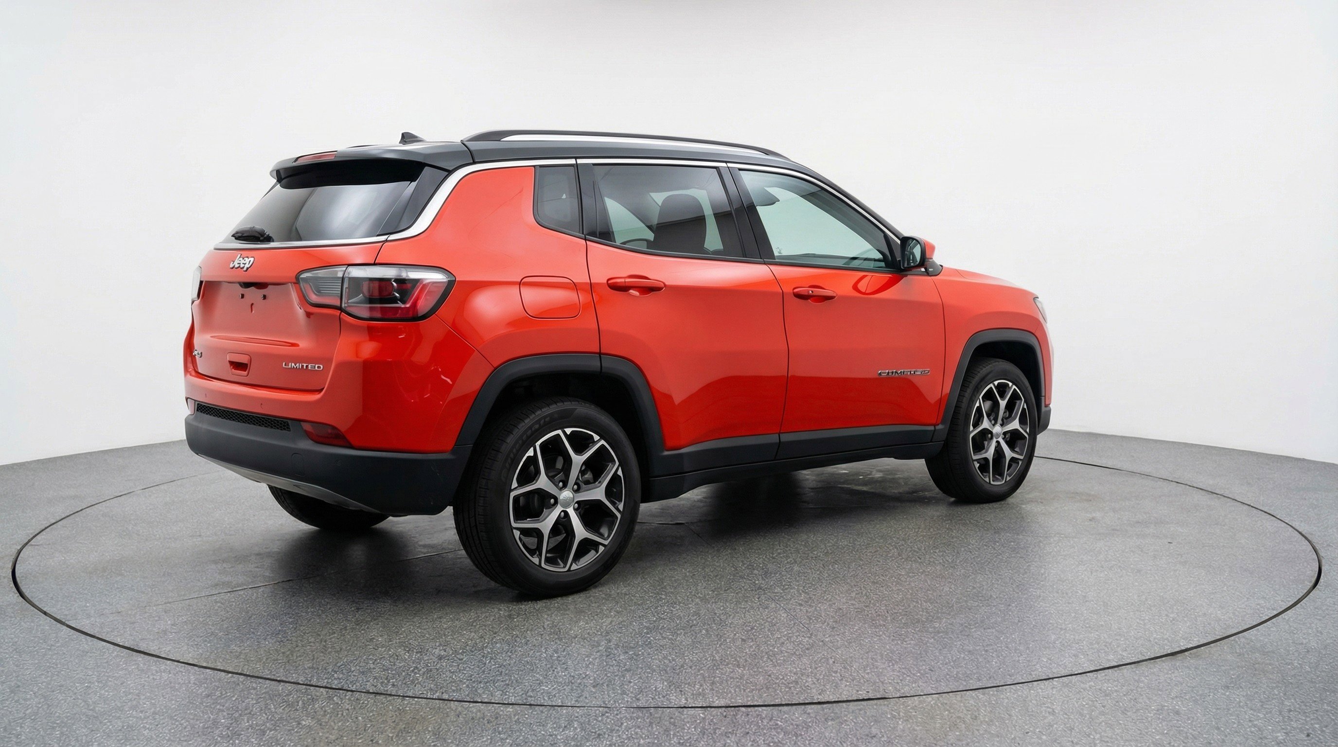 Used 2025 Jeep Compass Limited image 9