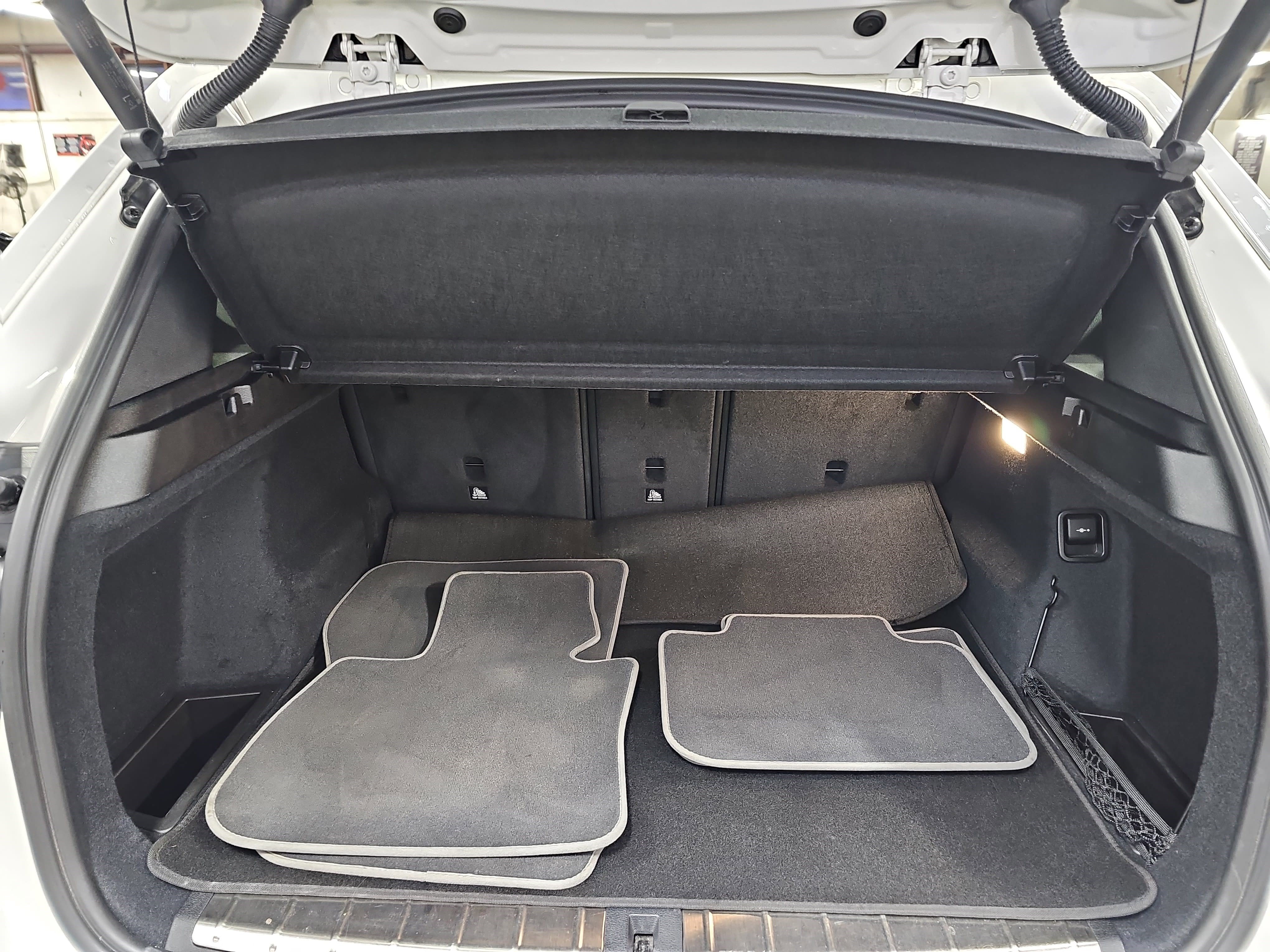 Used 2021 BMW X1 xDrive28i w/ Convenience Package image 13