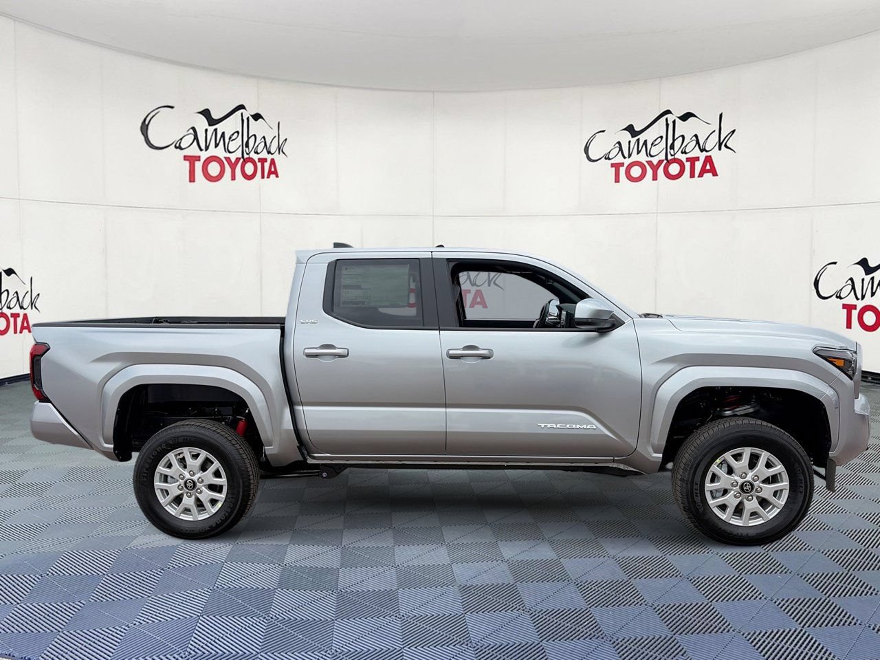 New 2026 Toyota Tacoma SR5 AWD/4WD image 8