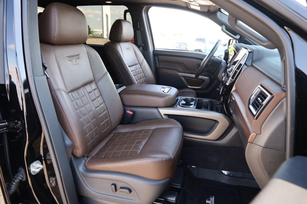 Used 2023 Nissan Titan Platinum Reserve w/ Moonroof Package AWD/4WD image 29