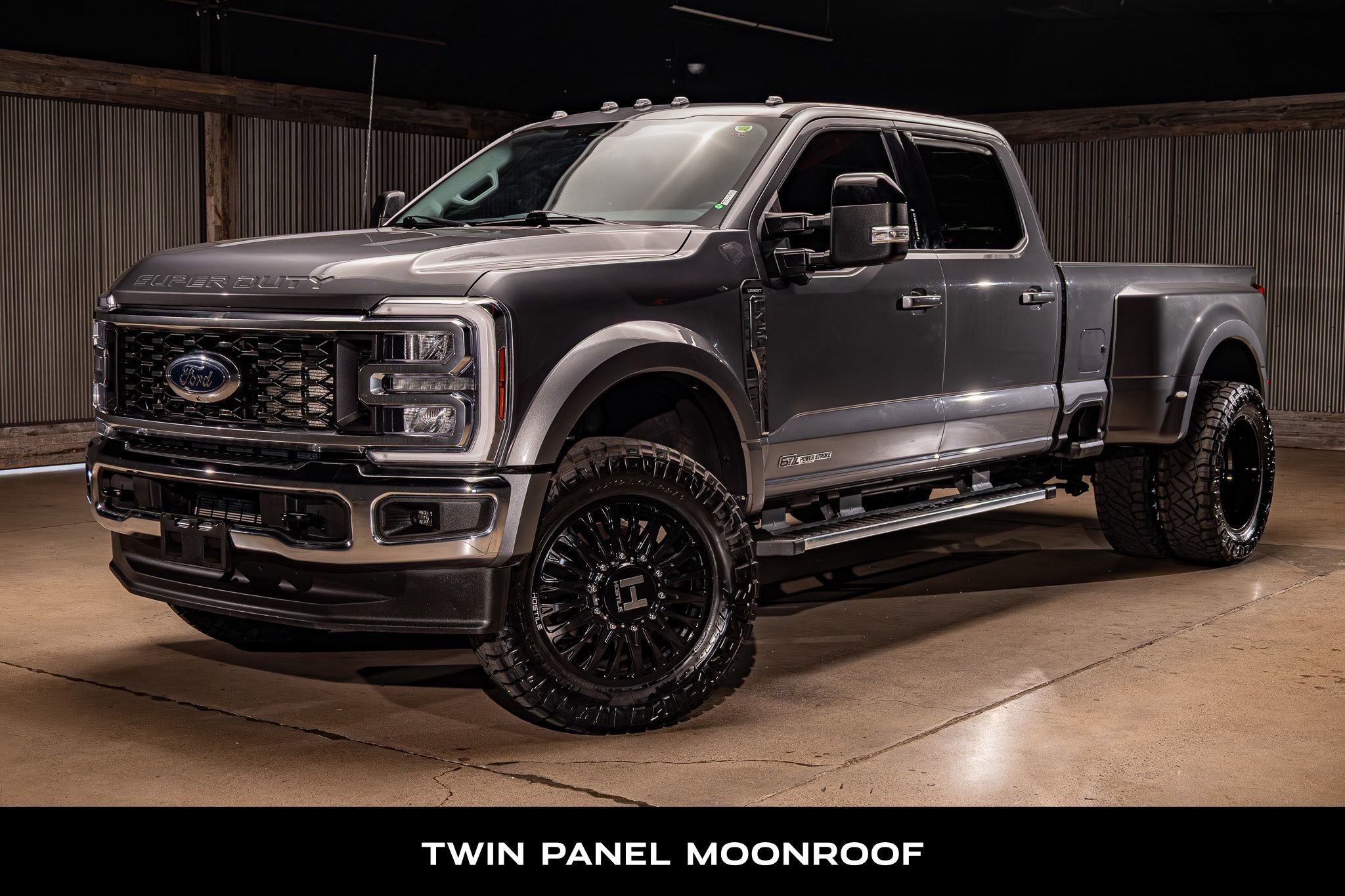 Used 2024 Ford F450 Lariat w/ FX4 Off-Road Package image 5