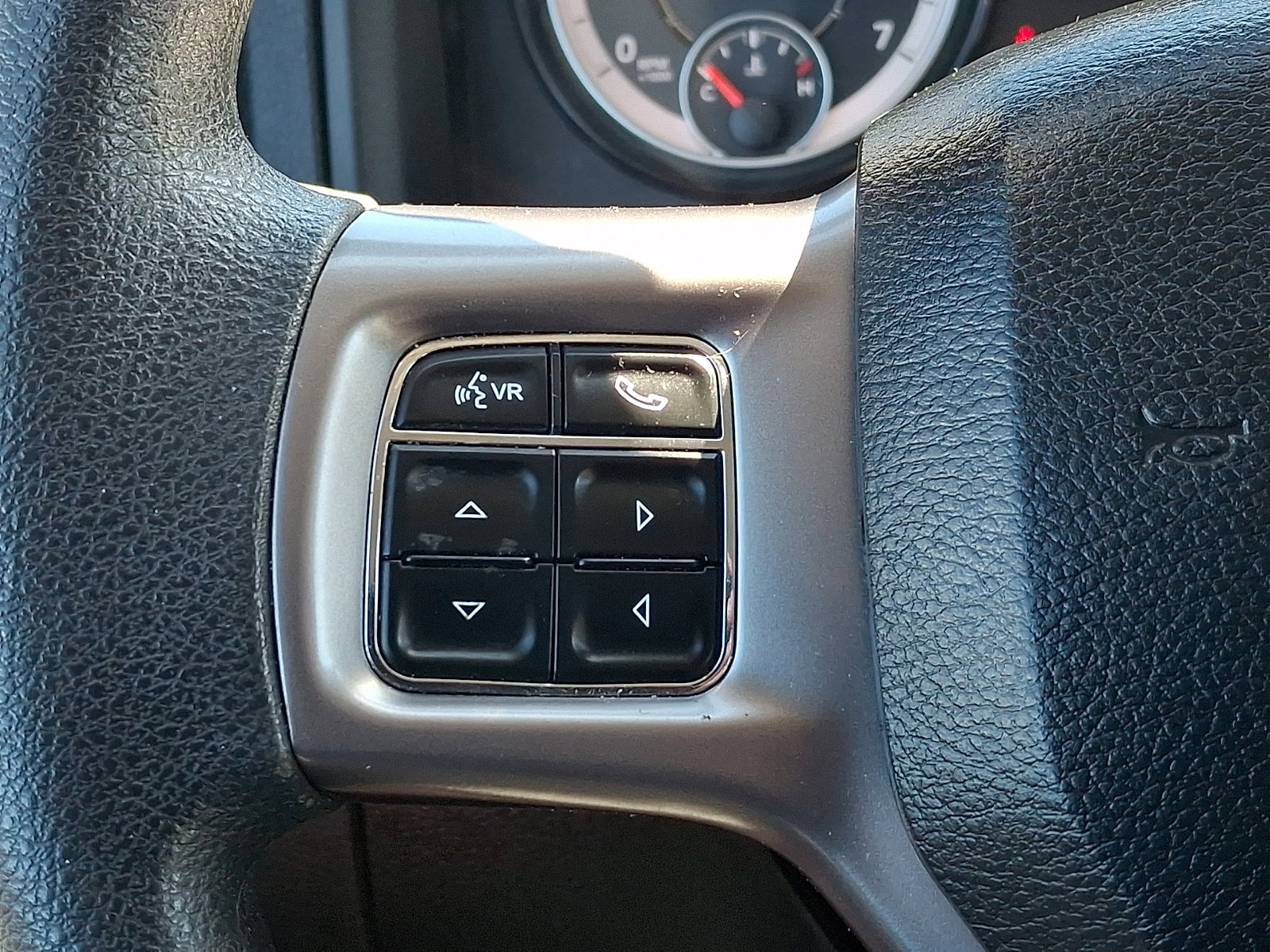 Used 2024 RAM 1500 Classic SLT AWD/4WD image 20