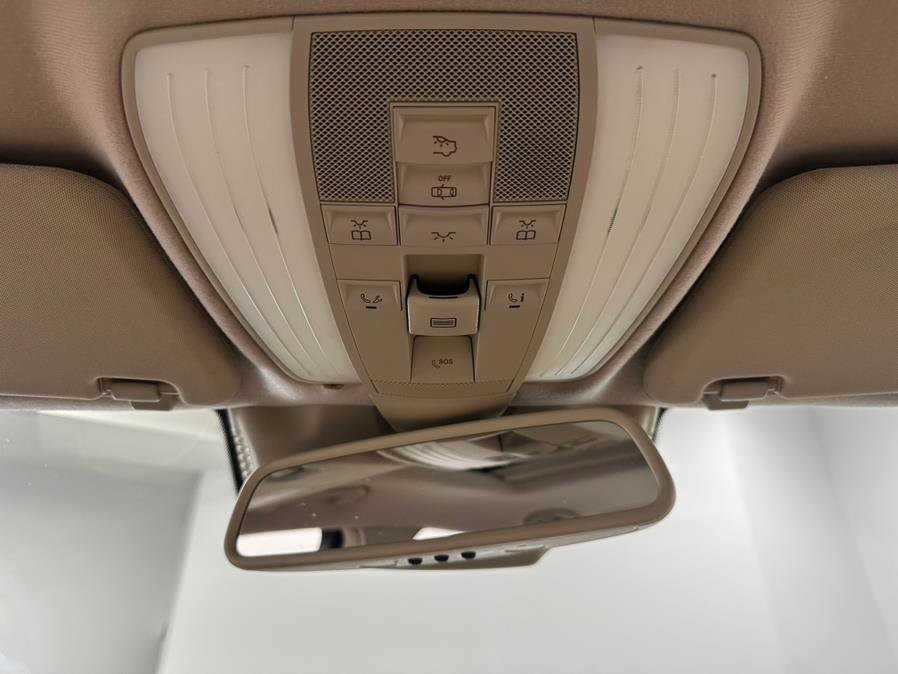 Used 2014 Mercedes-Benz E 350 4MATIC Sedan image 48