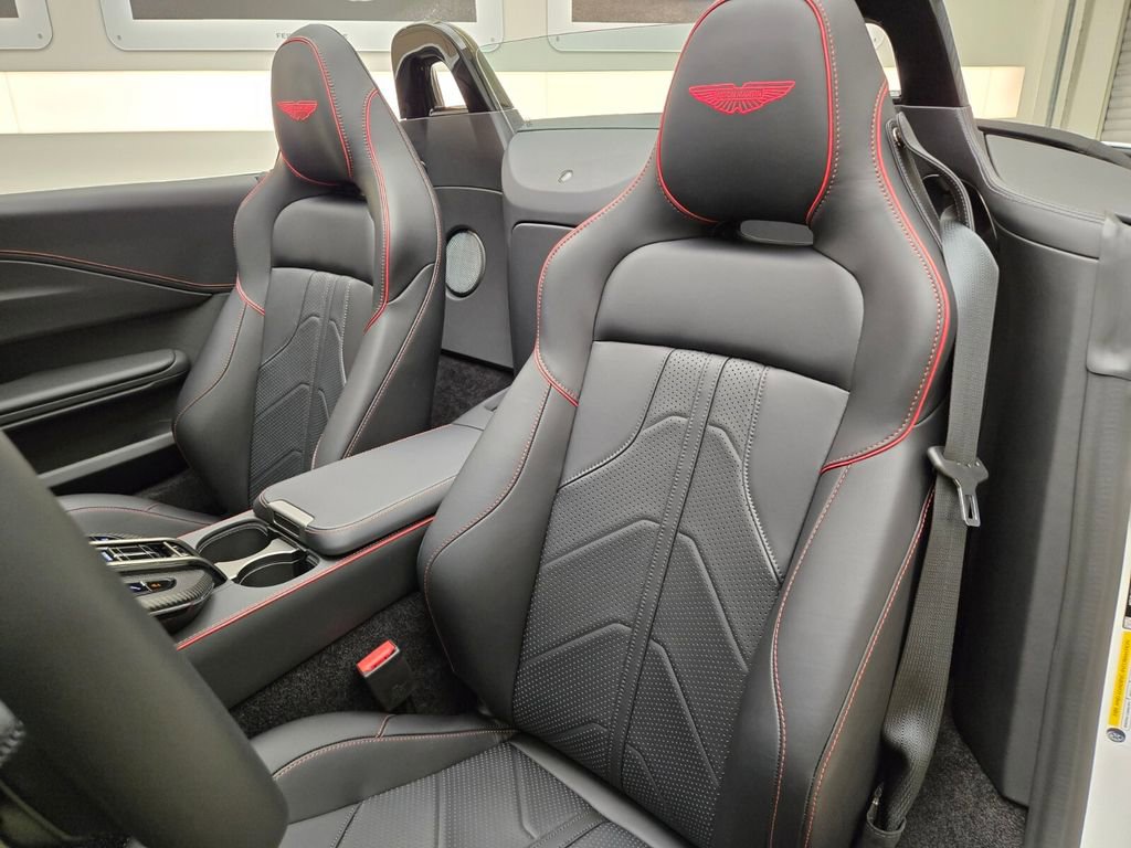 New 2026 Aston Martin V8 Vantage Coupe RWD image 29