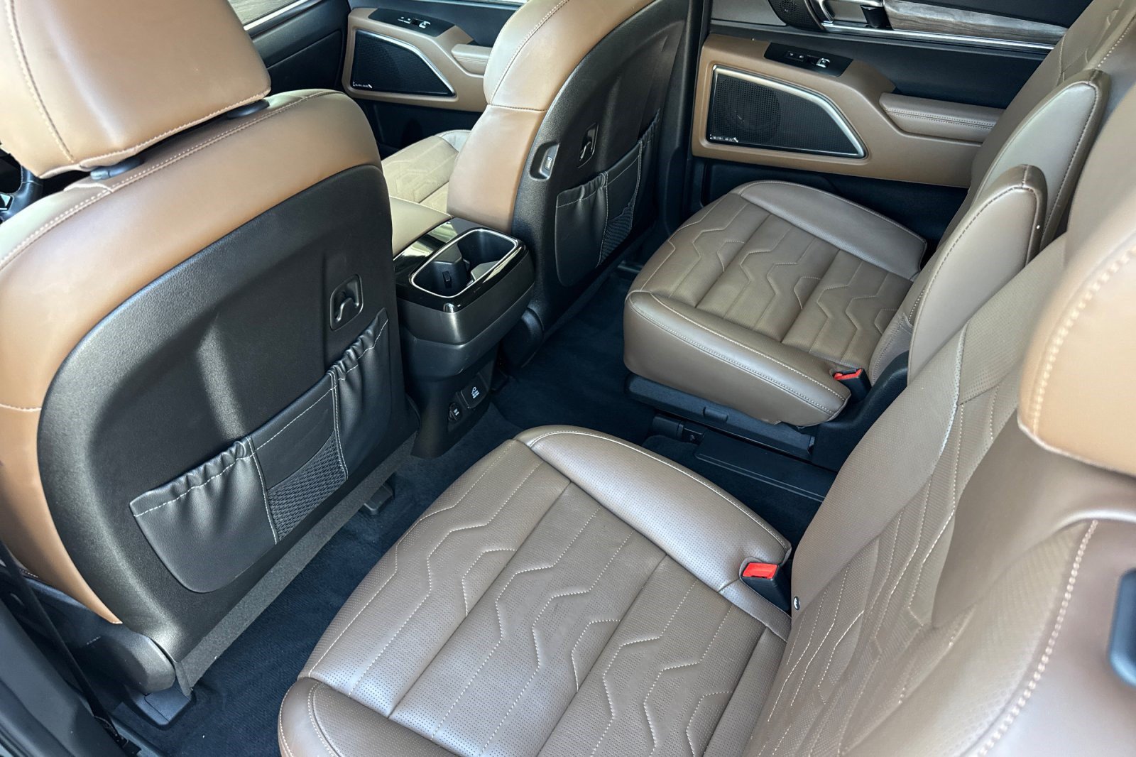 Used 2022 Kia Telluride SX w/ SX Prestige Package AWD/4WD image 27