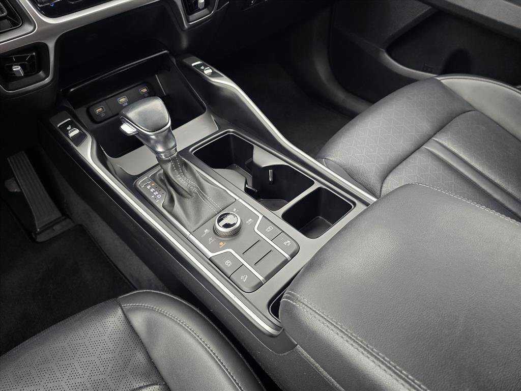 Used 2021 Kia Sorento S w/ Panoramic Sunroof Package image 17