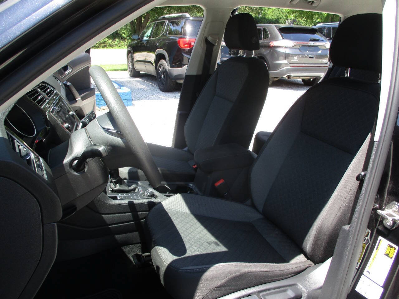 Used 2018 Volkswagen Tiguan S AWD/4WD image 18