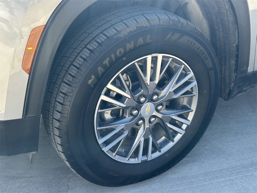 Used 2025 Chevrolet Traverse LT image 9