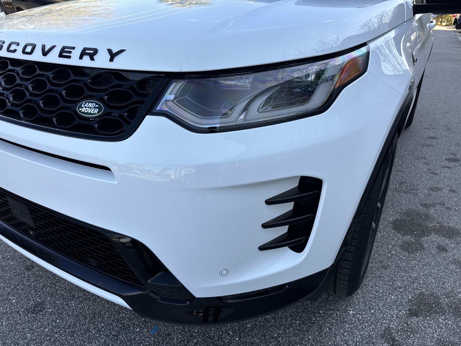 Used 2026 Land Rover Discovery Sport Landmark AWD/4WD image 9