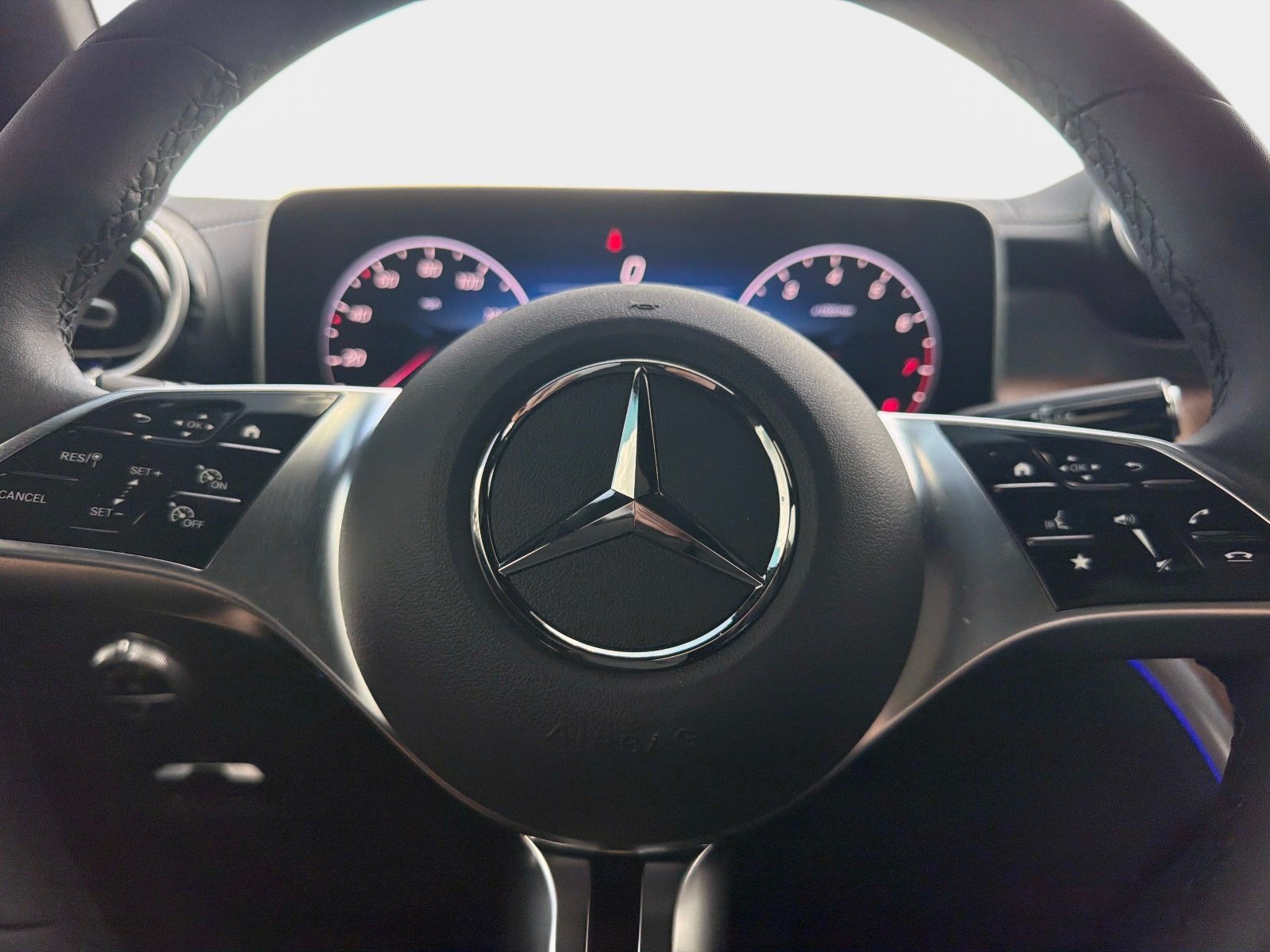 Certified 2026 Mercedes-Benz GLC 300 4MATIC image 27