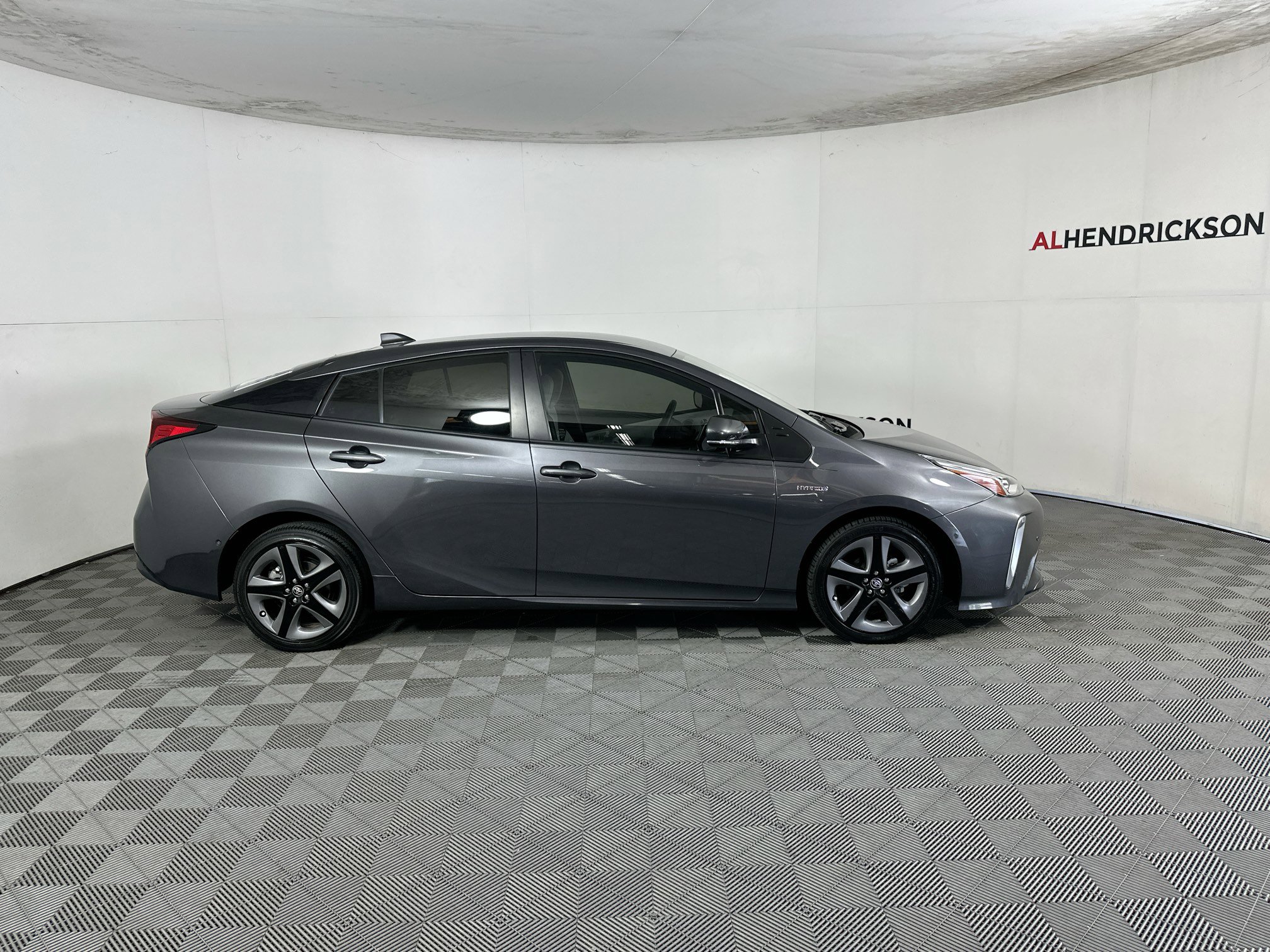 Used 2022 Toyota Prius Limited image 2