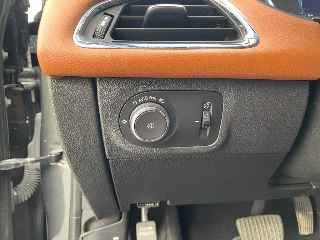 Used 2017 Chevrolet Cruze Premier image 13