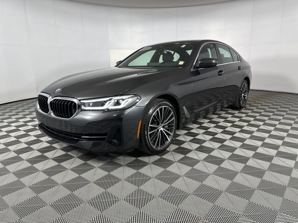 Certified 2023 BMW 540i xDrive w/ Premium Package AWD/4WD image 4