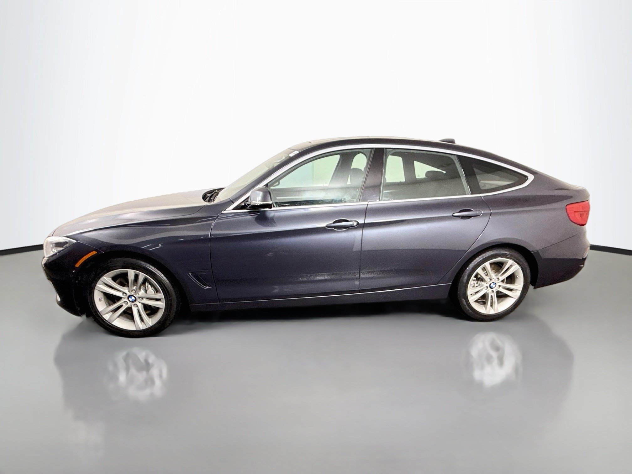 Used 2017 BMW 340i Gran Turismo xDrive AWD/4WD image 6