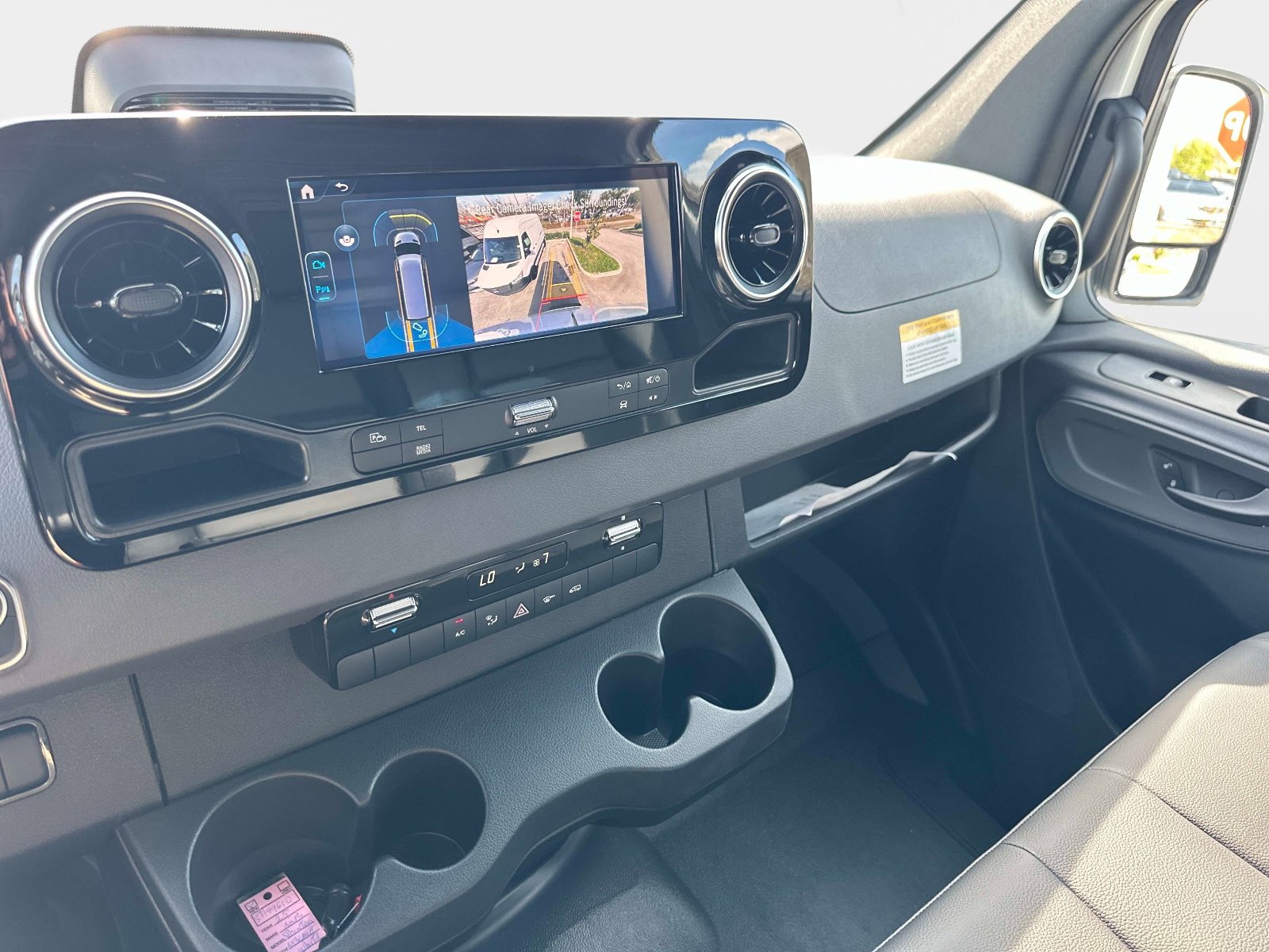 Used 2025 Mercedes-Benz Sprinter 3500 image 15