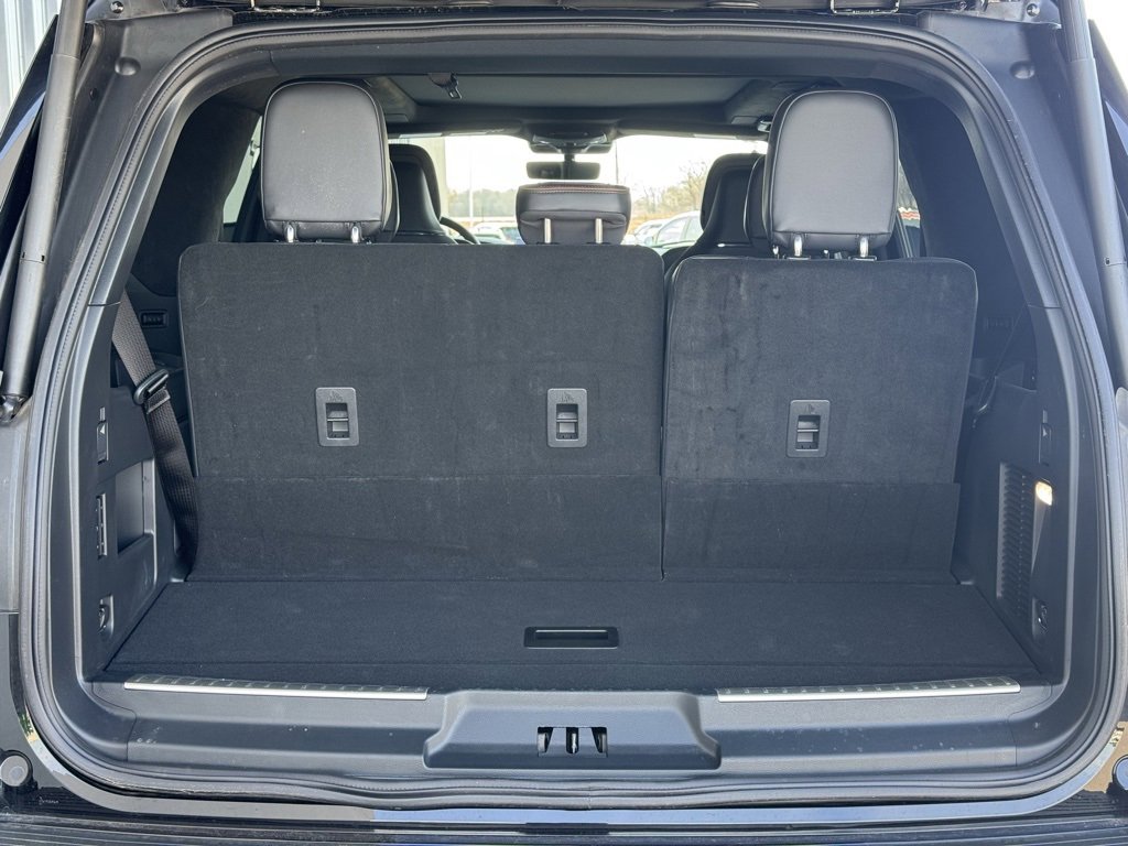 Used 2023 Lincoln Navigator Black Label image 9