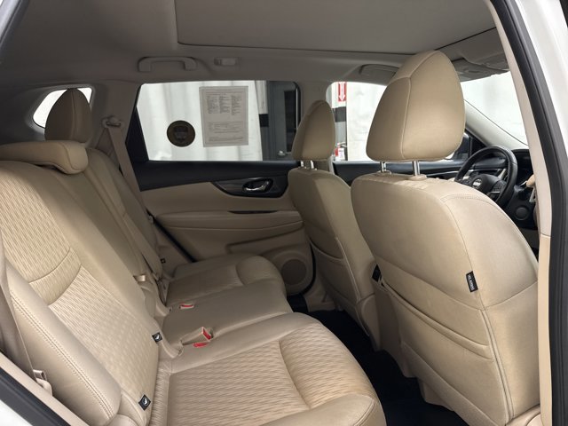 Used 2018 Nissan Rogue SV w/ Sun & Sound Touring Package image 34