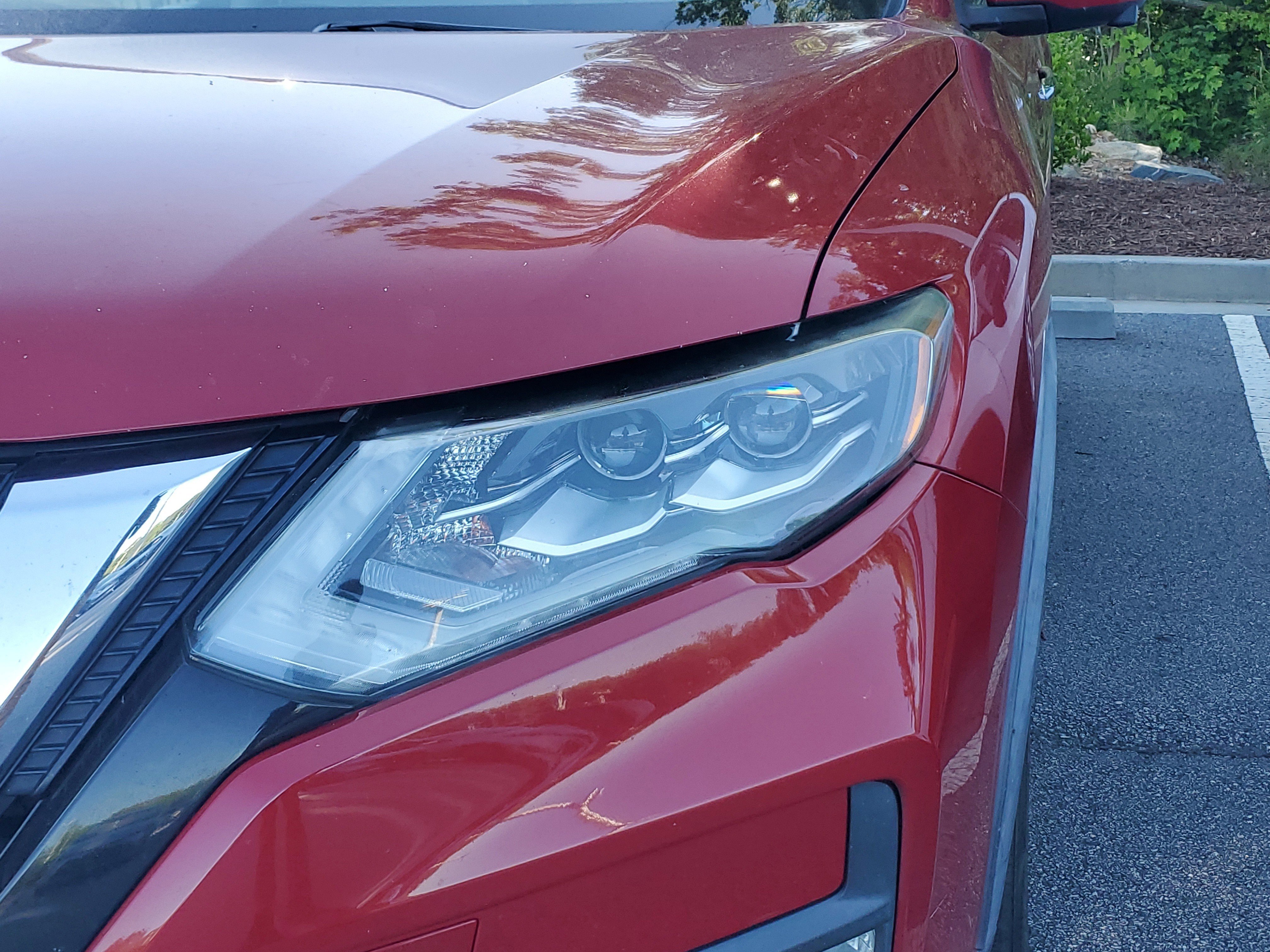 Used 2017 Nissan Rogue SL w/ SL Premium Package FWD image 4